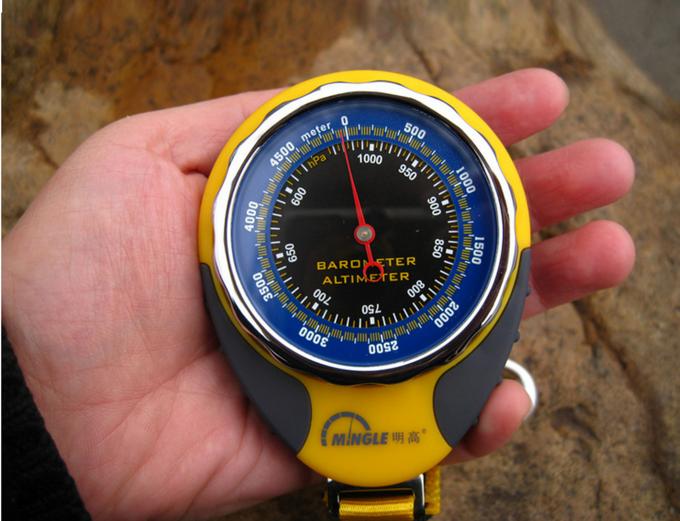 Outdoor Camping 60mm 1050hPa Altitude Gauge Thermometer